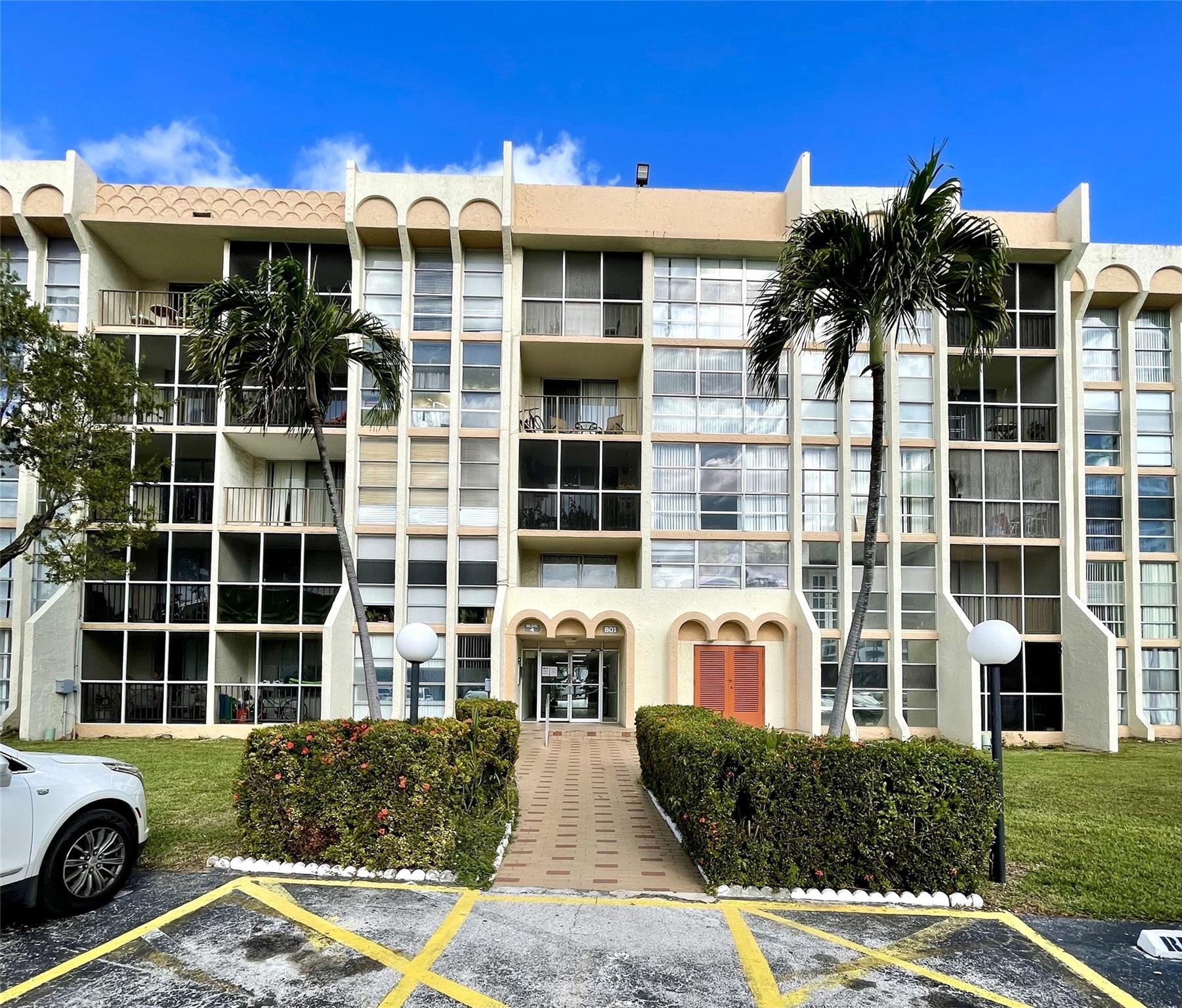 Desoto Park Condo