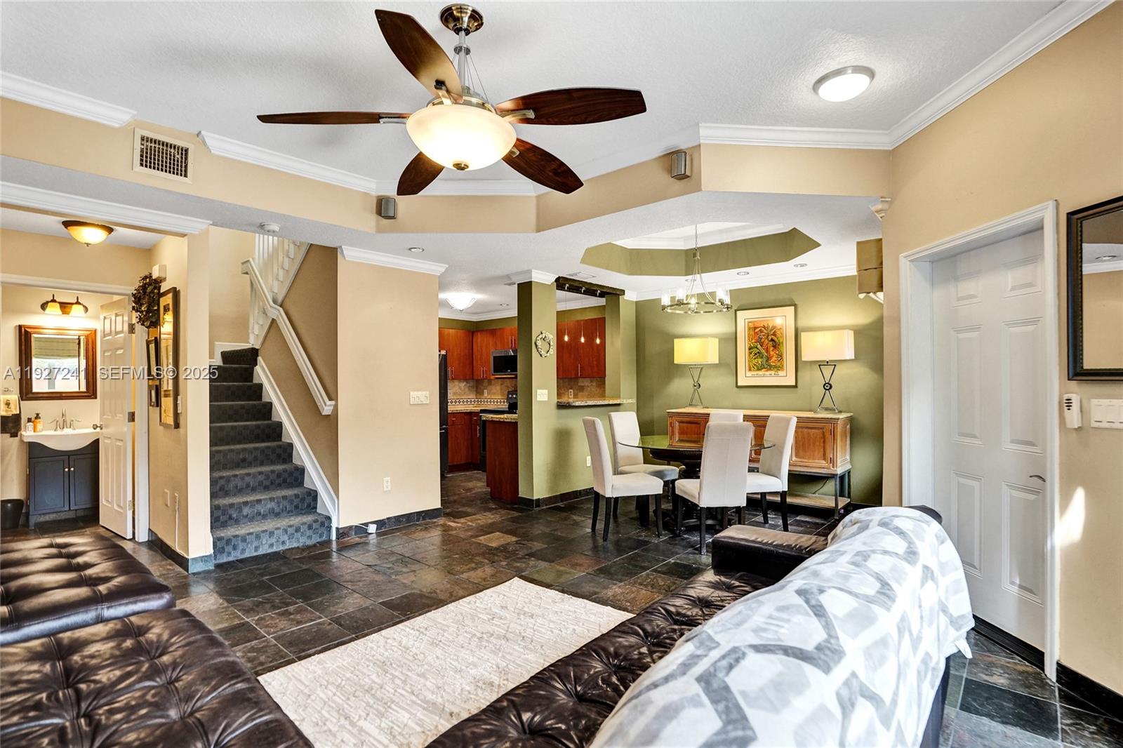 Villas At Harbor Isles Con