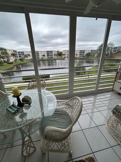 Meadowbrook Lakes Condo