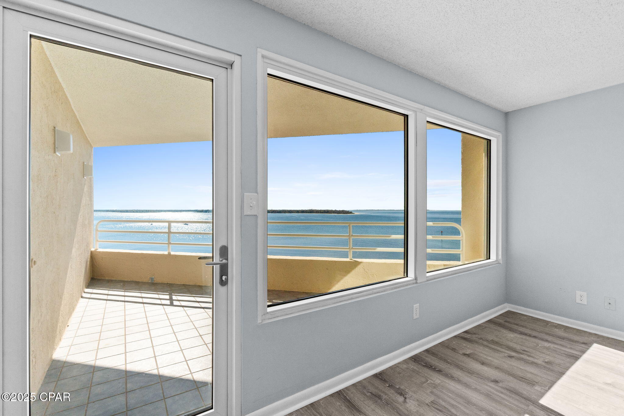 Image 13 For 324 Beach Drive 701