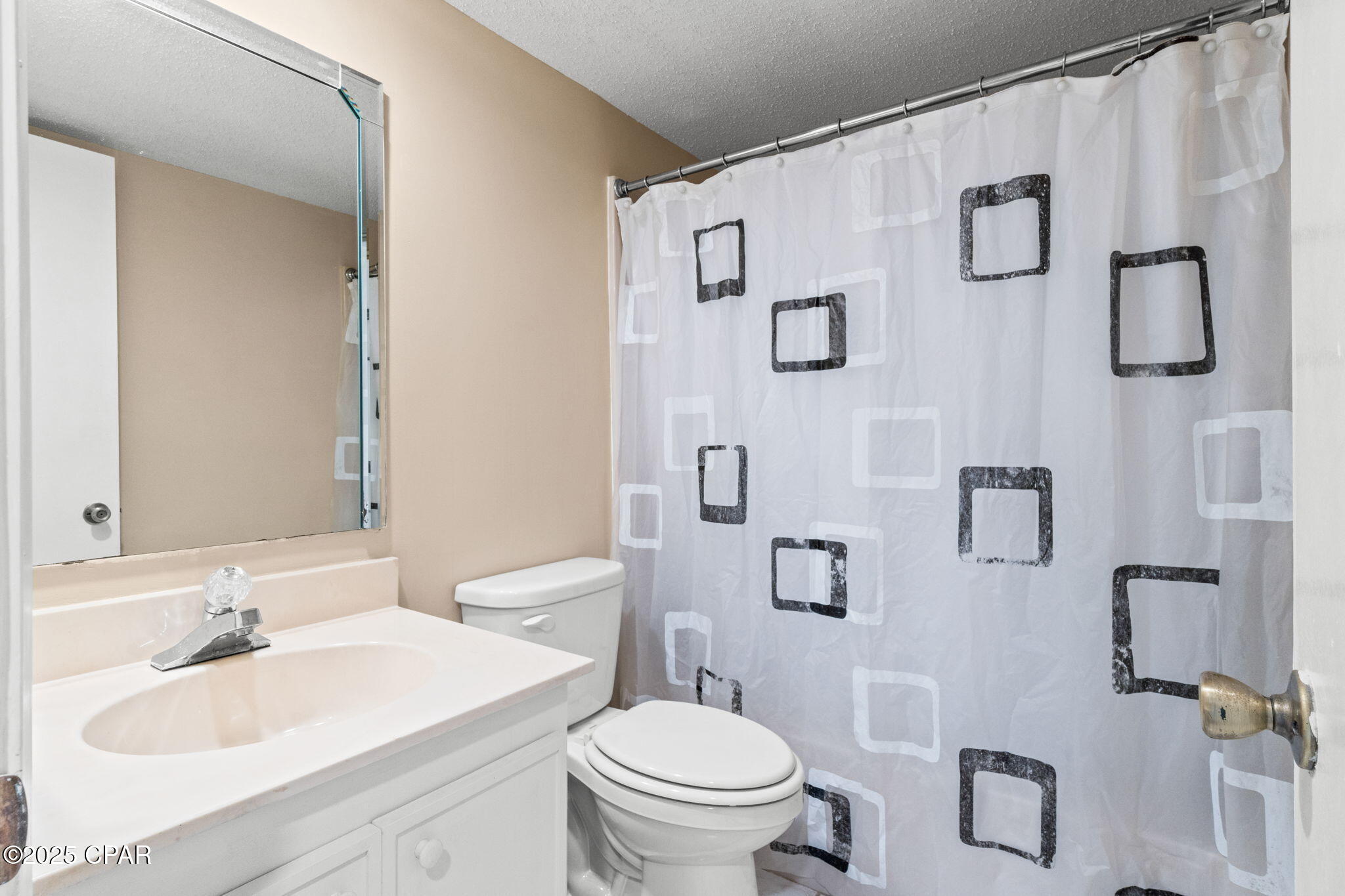 Image 24 For 324 Beach Drive 701