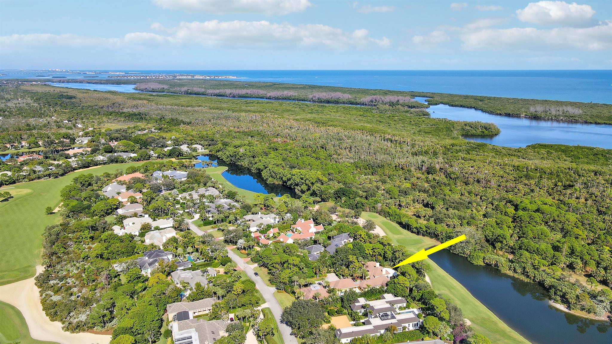 Homes for sale in Hobe Sound, FL | 7107 Se Golfhouse Dr, Hobe Sound, FL 33455 | MLS# R11147577