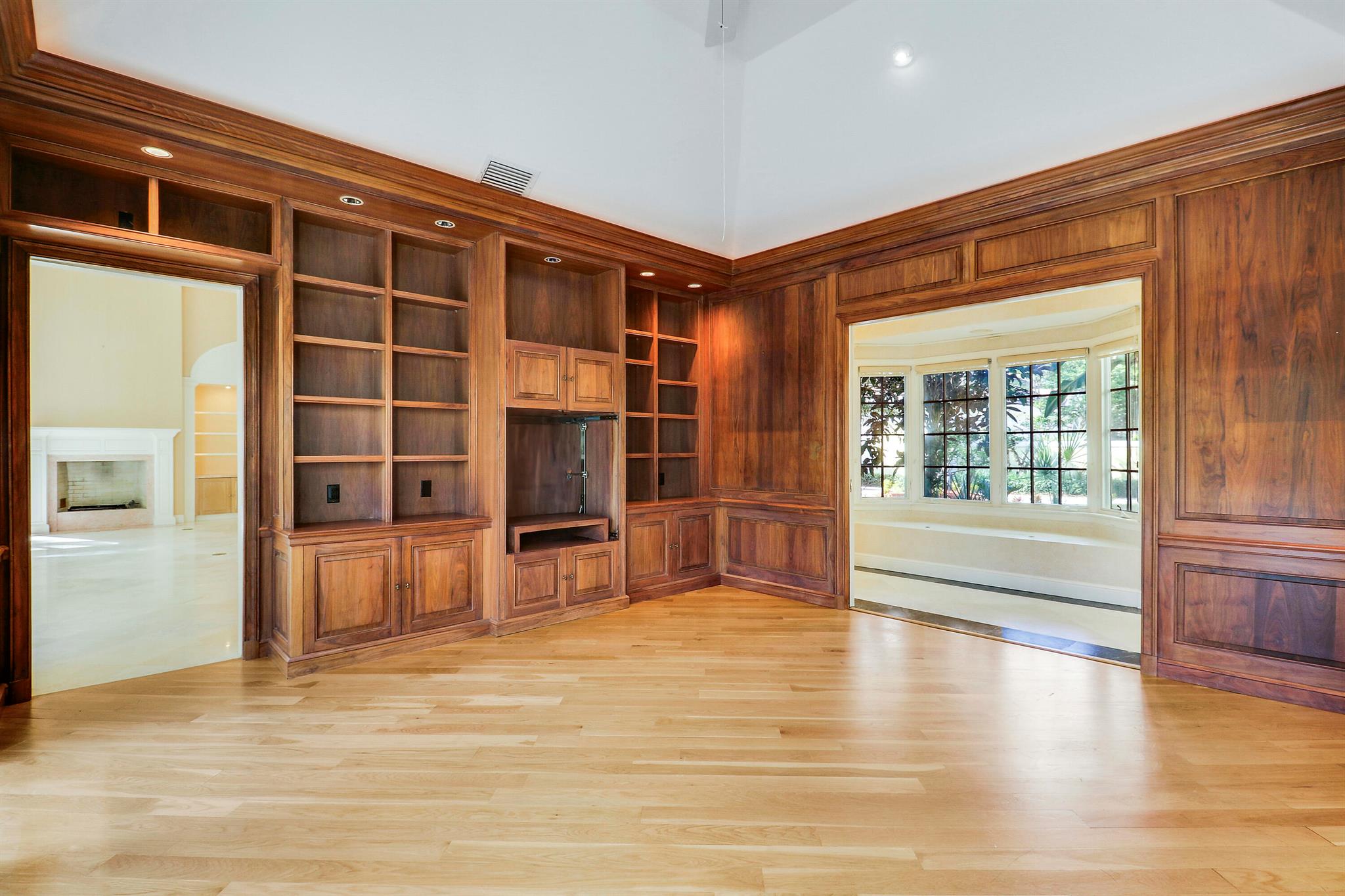 Homes for sale in Hobe Sound, FL | 7107 Se Golfhouse Dr, Hobe Sound, FL 33455 | MLS# R11147577