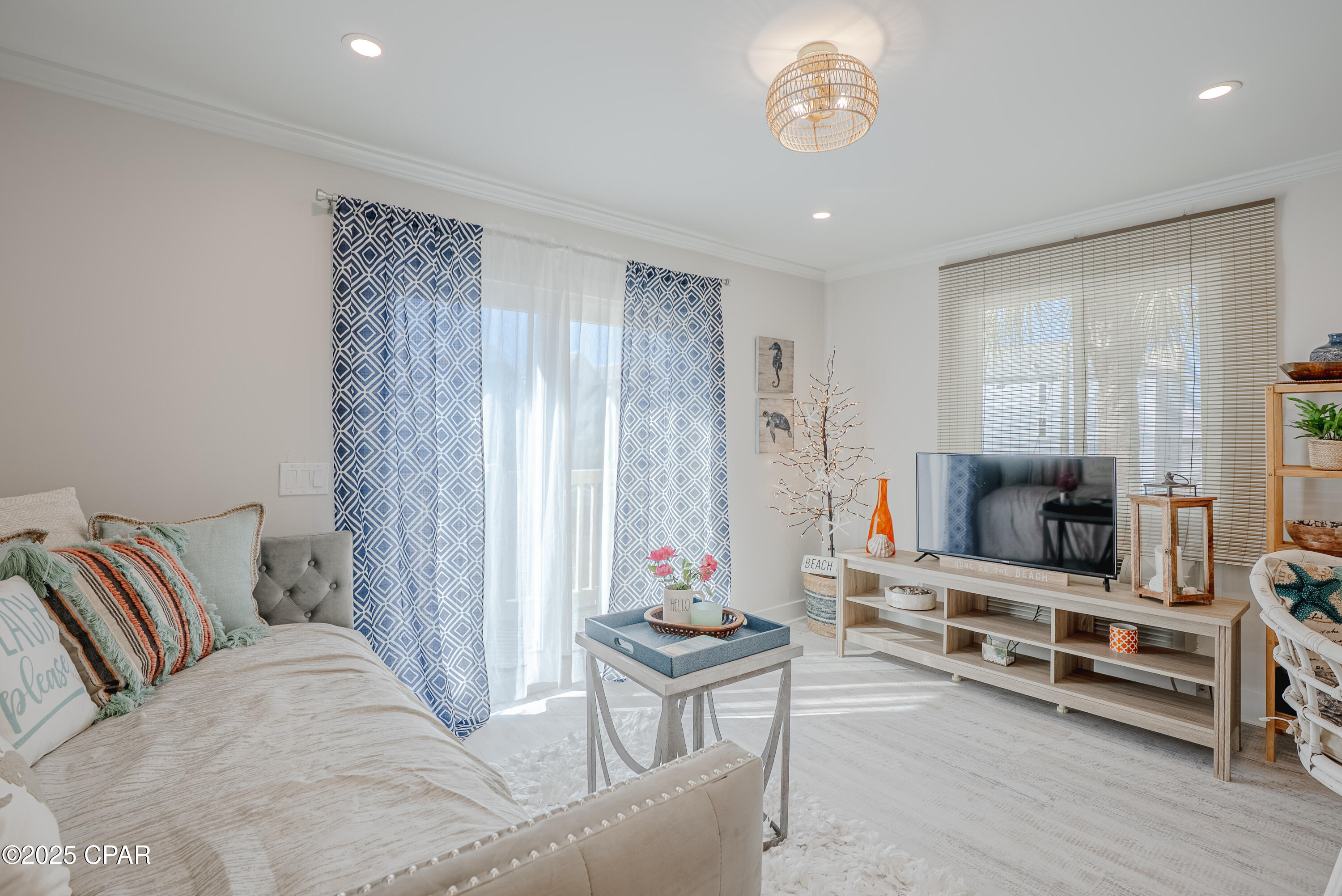 Image 3 For 4115 Albacore Street 6