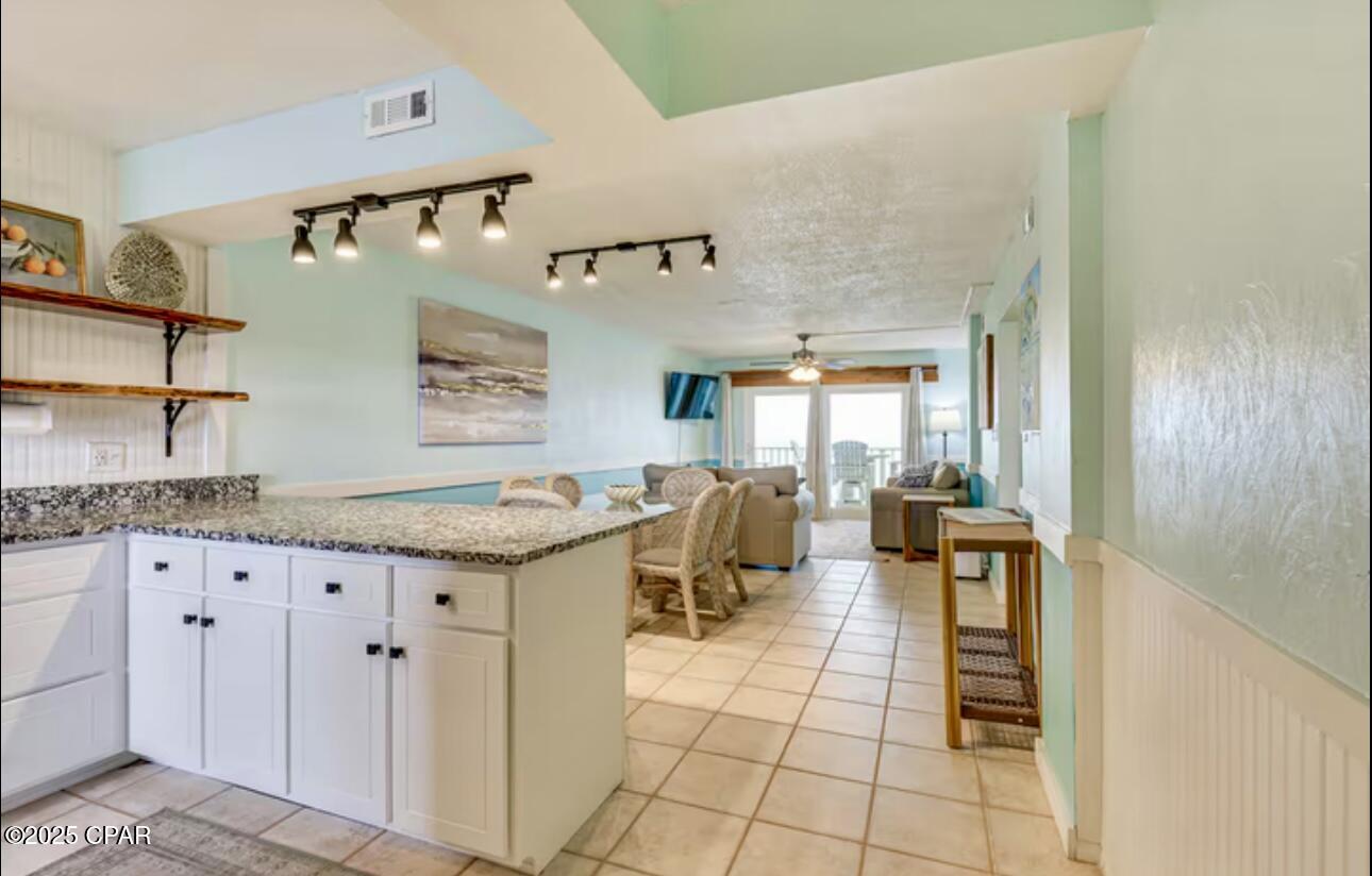 Image 3 For 5801 Thomas Drive 616