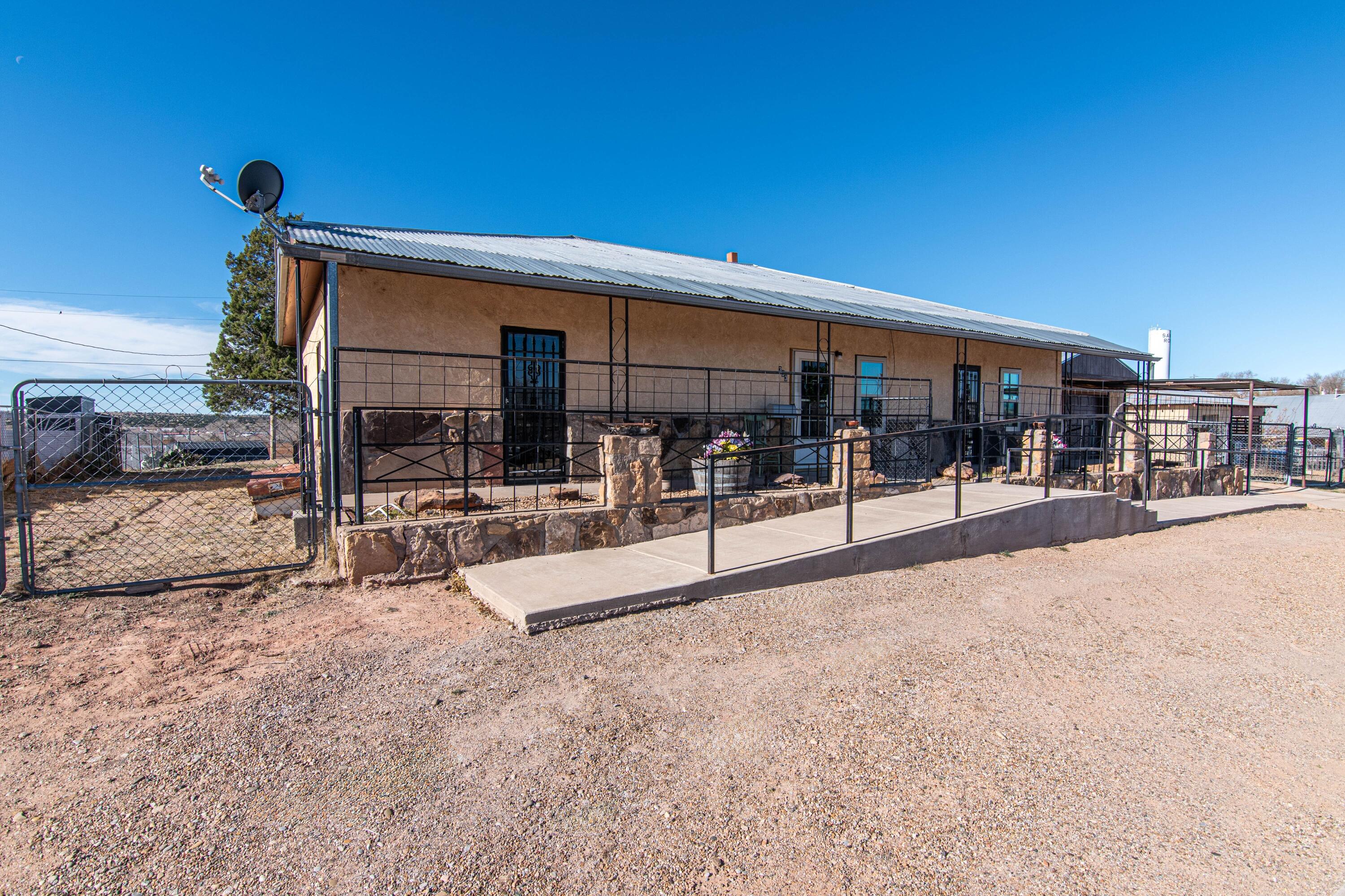 Photo 1 of Sale Pending at 333 S 9th Street, Santa Rosa, NM 88435 | MLS# 1095716 | Listing updated on 2026-09-03