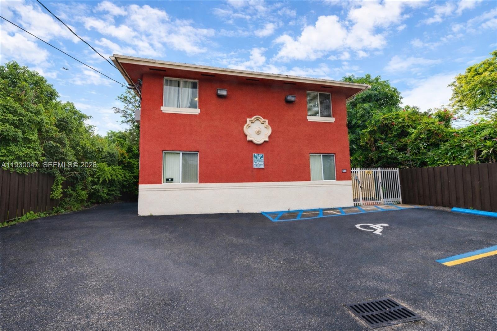 Seventeenth Place Condo