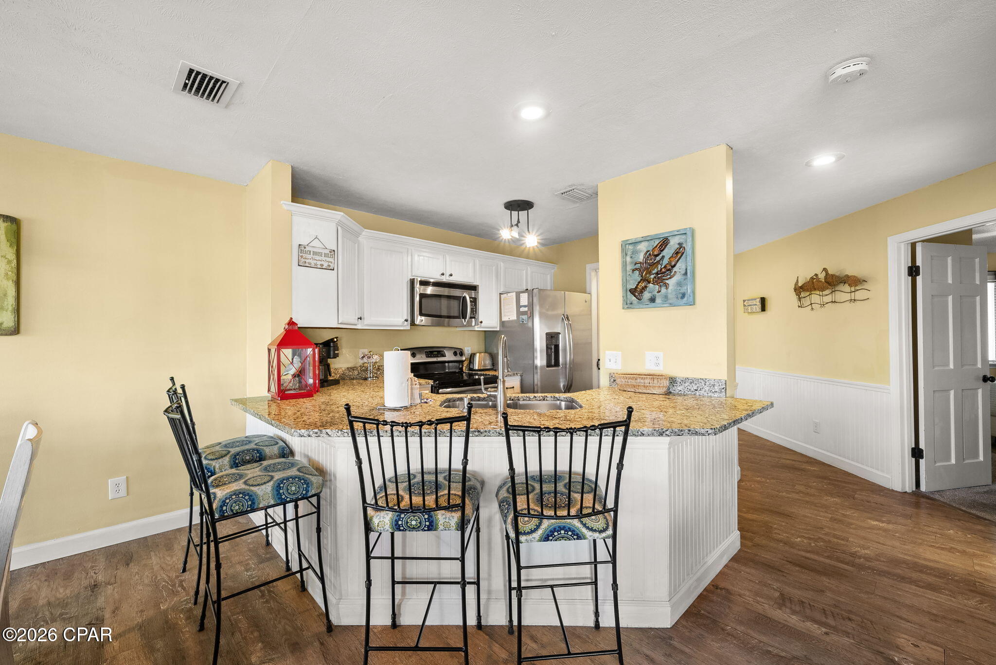 Image 5 For 8730 Thomas Drive 410
