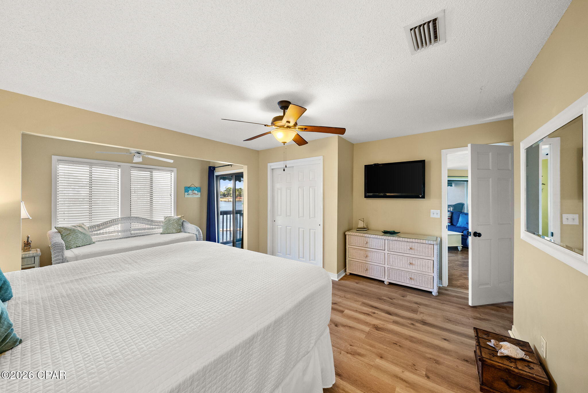 Image 73 For 8730 Thomas Drive 410
