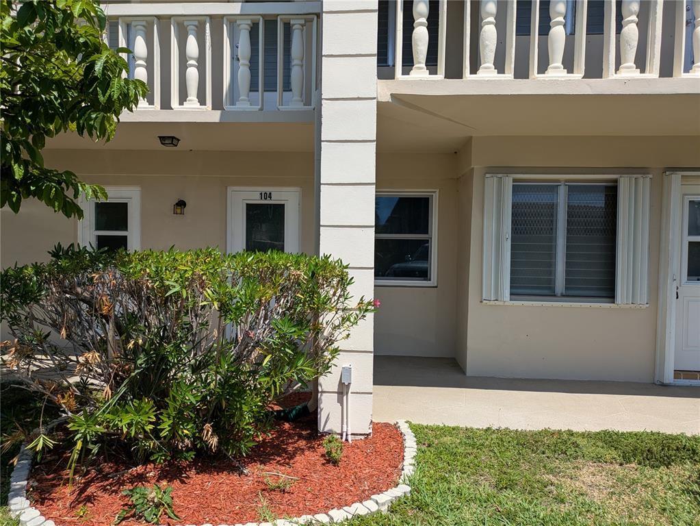 Venetian Park Gardens Con