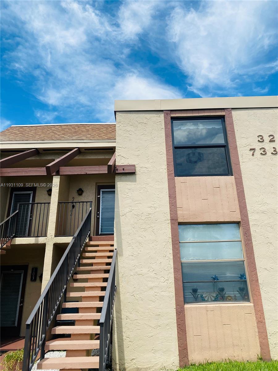 32 Of Palm Springs 3 Cond