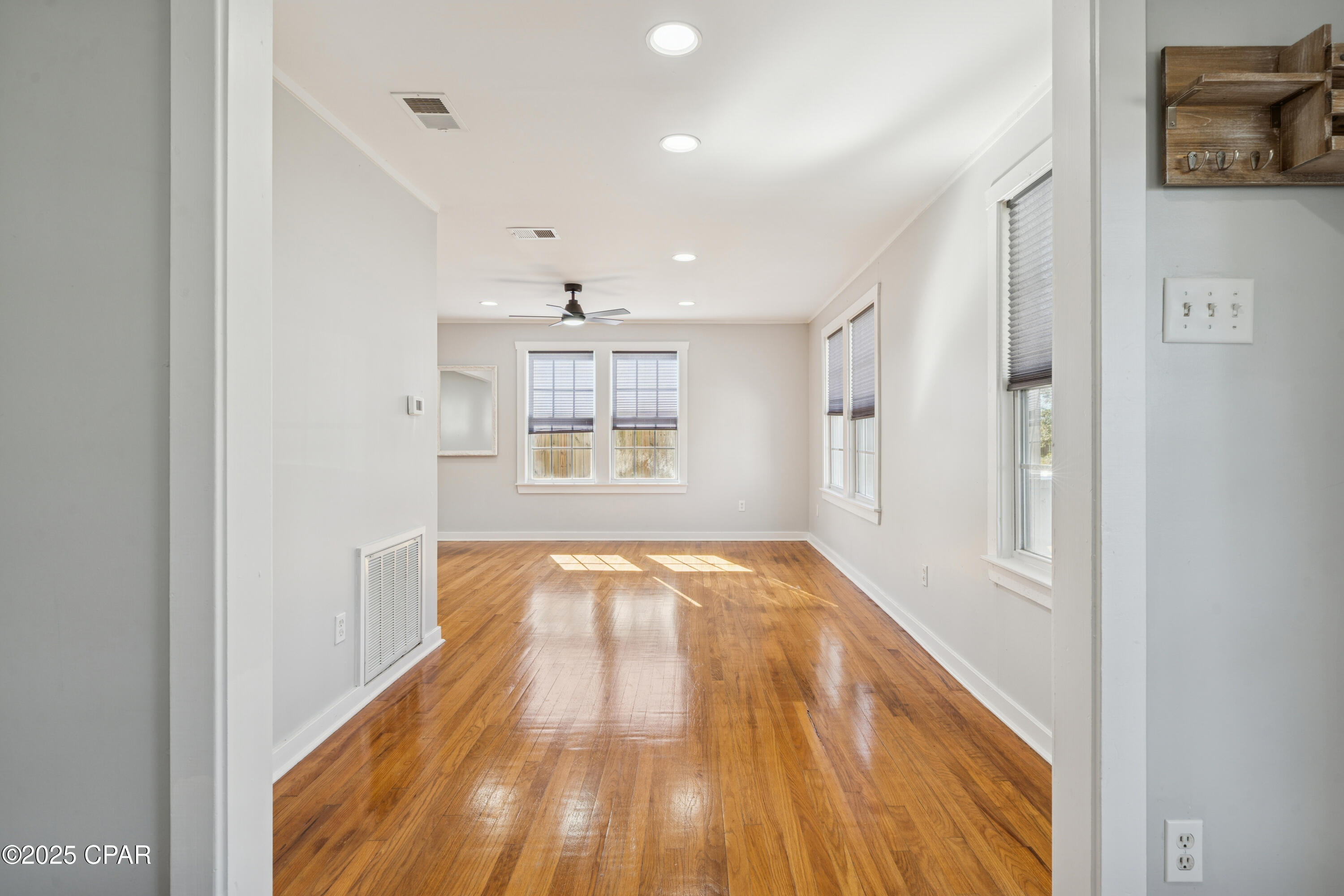 Image 5 For 1606 Fairy Avenue