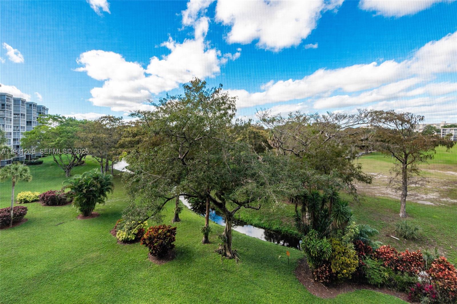 No 105 Palm-Aire Country