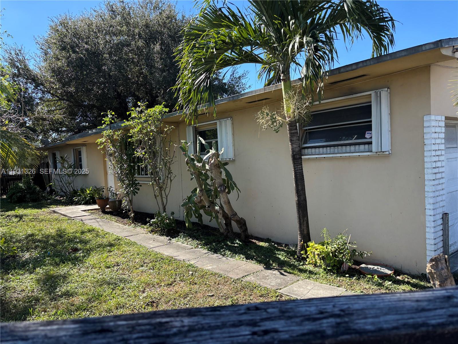 Homes for sale in North Miami Beach, FL | 17960 Ne 6Th Ave, North Miami Beach, FL 33162 | MLS# A11931326