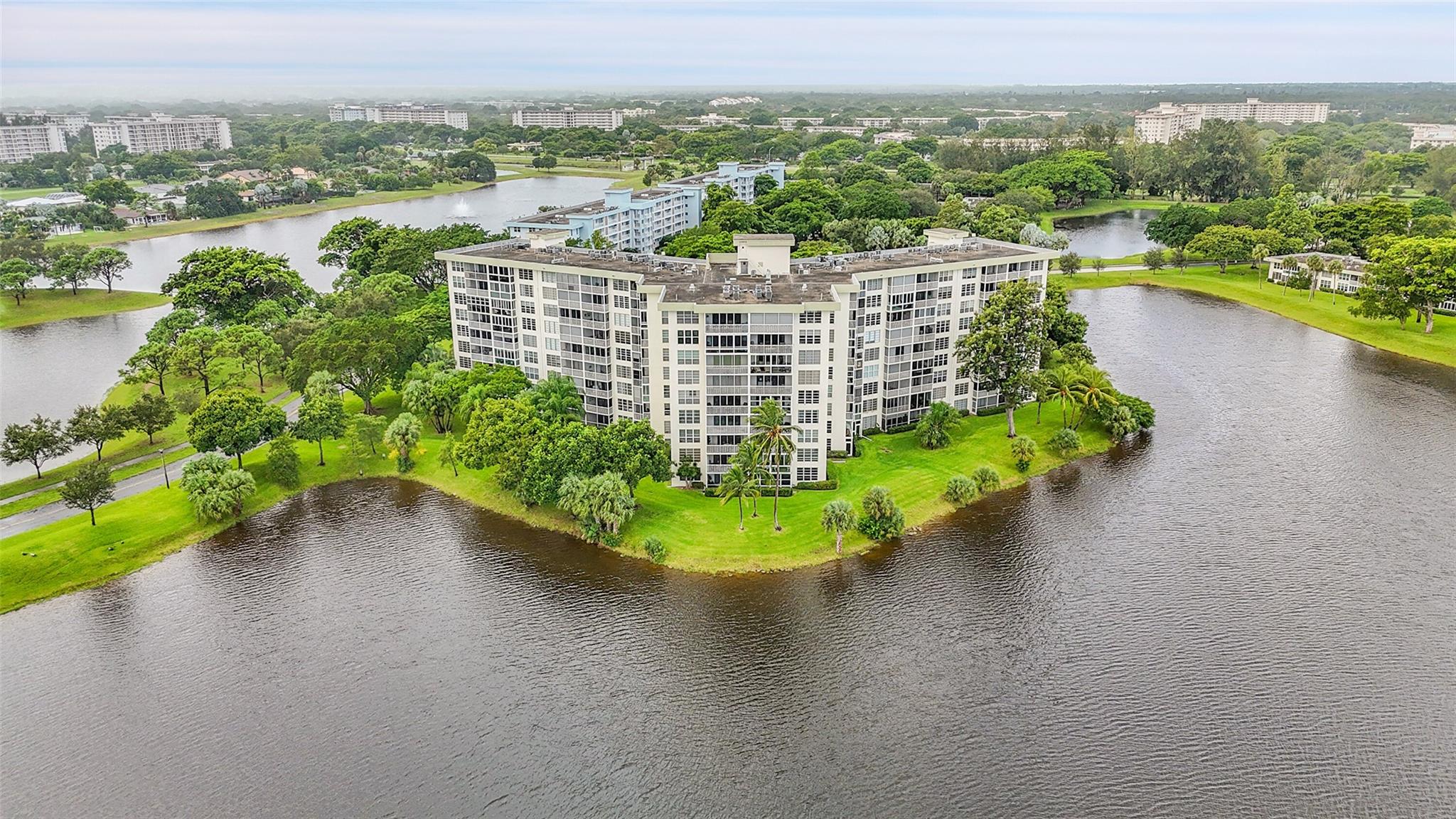 No 40 Palm-Aire Country C