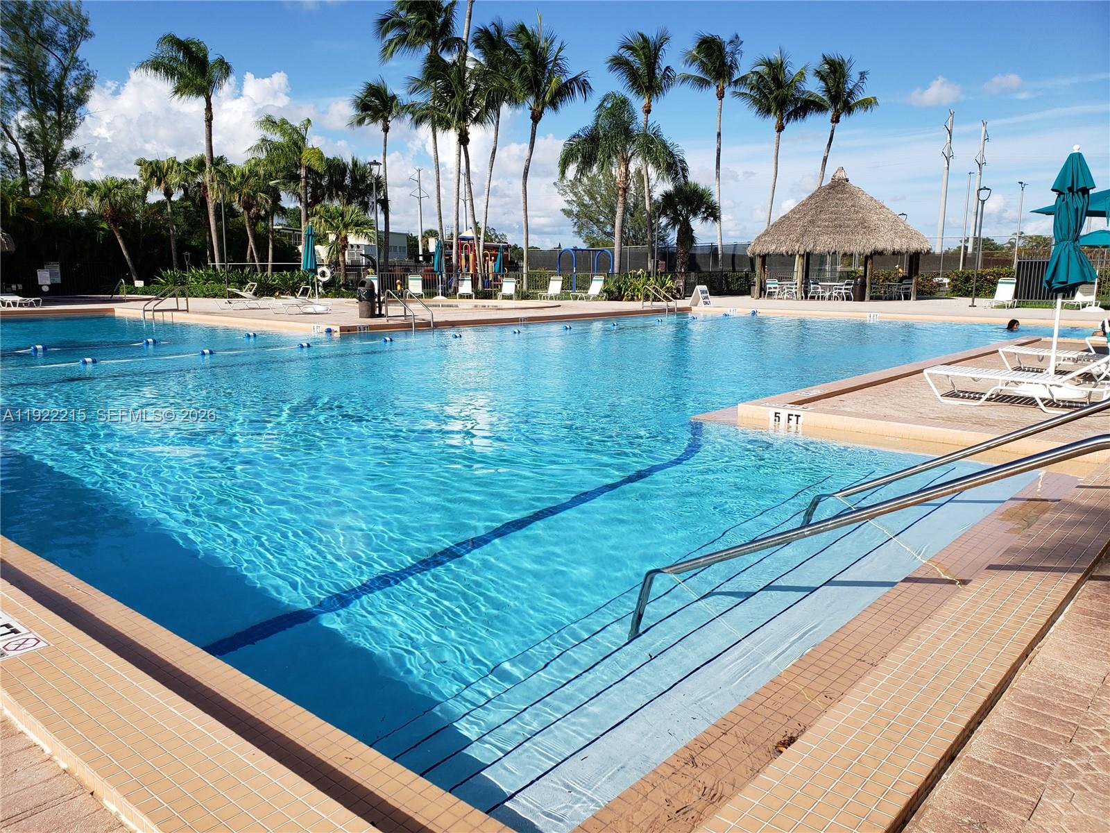 Sunset Park Lake Villas S