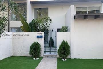 Snapper Creek Townhouses