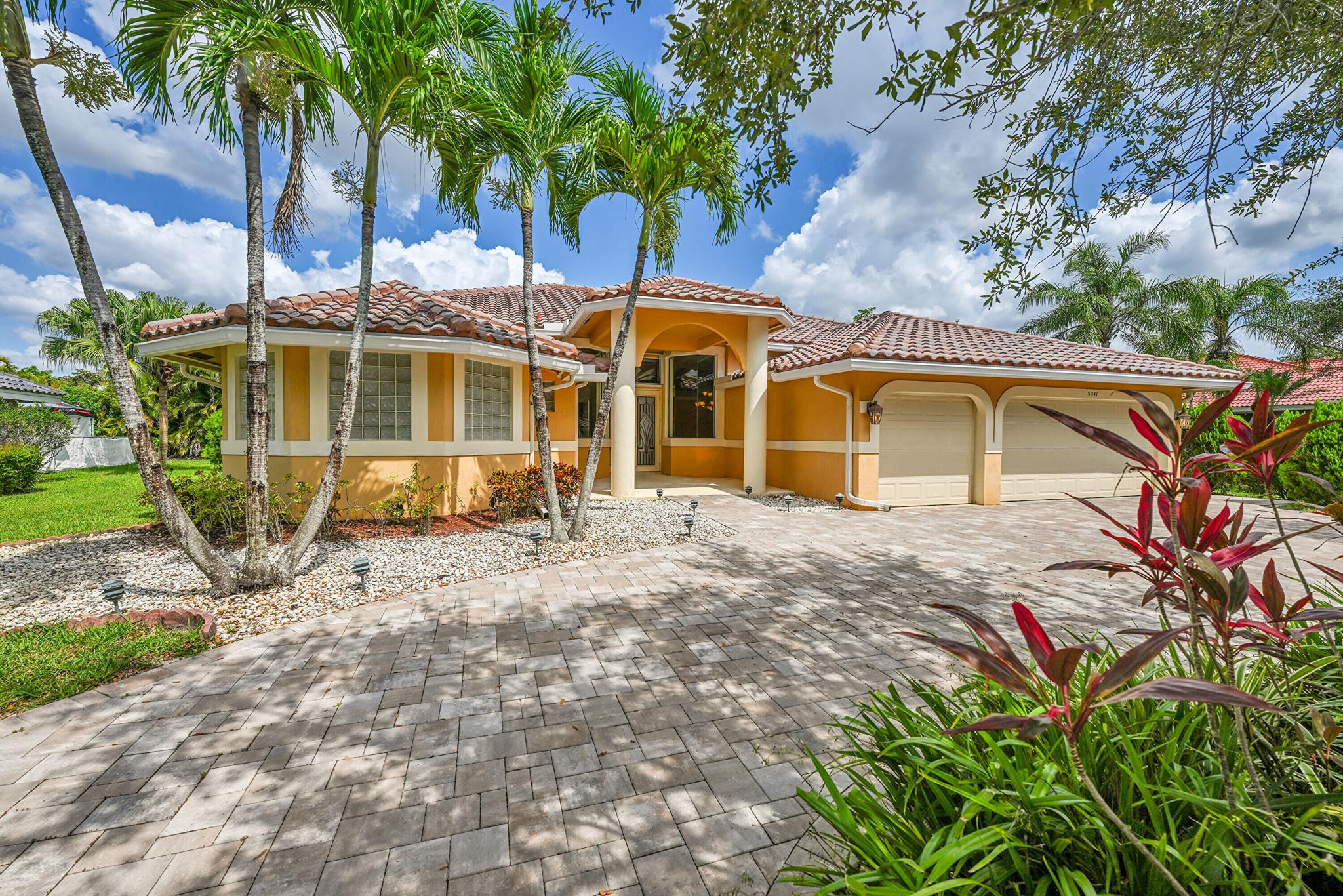 Landings Of Parkland