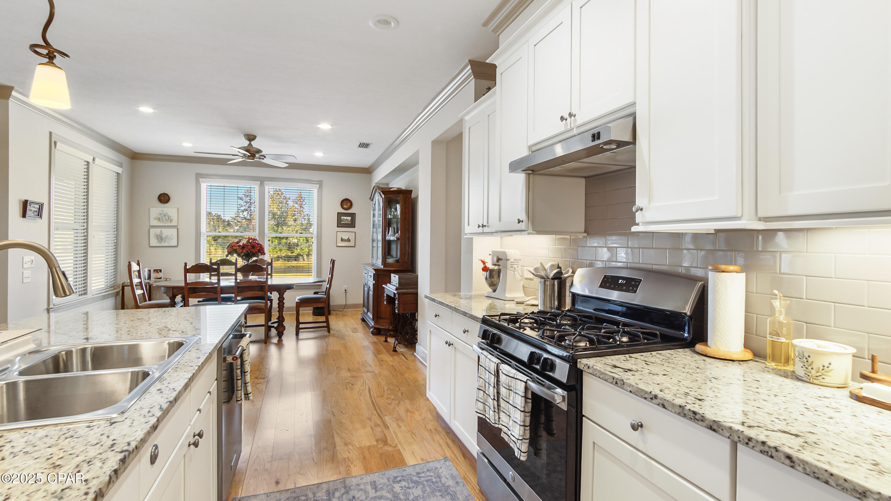 Image 16 For 173 Martingale Loop