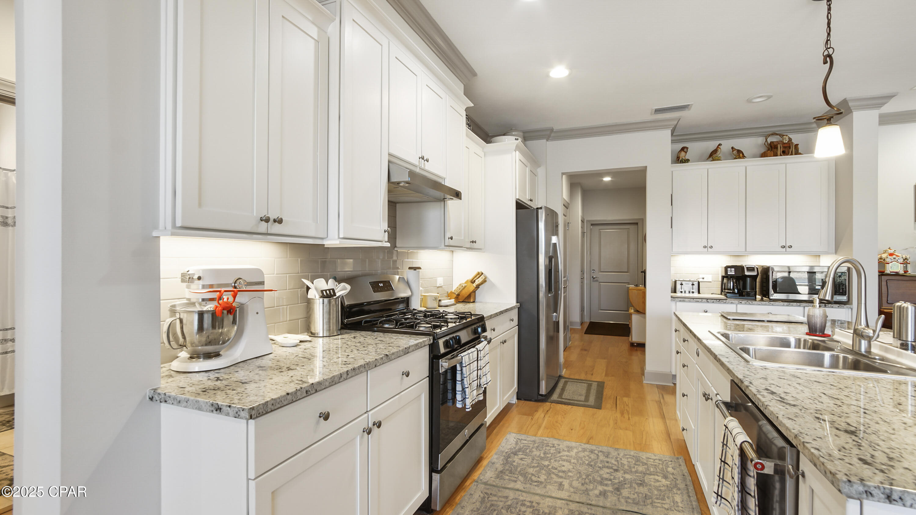 Image 17 For 173 Martingale Loop