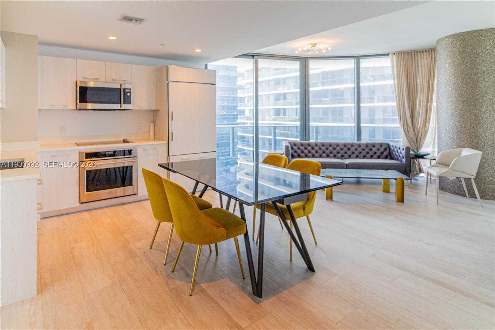 Brickell Heights East Con