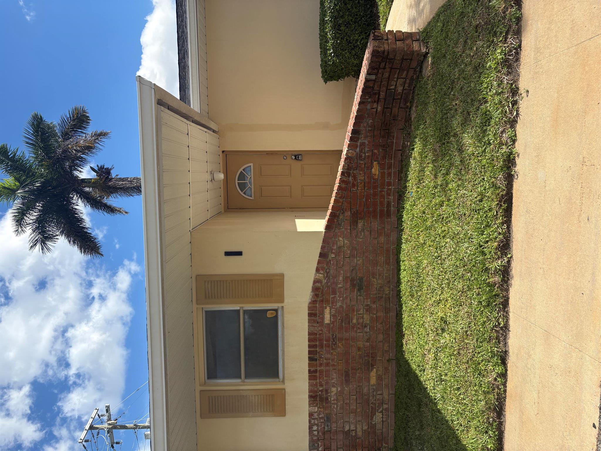 Cresthaven Villas No. 11