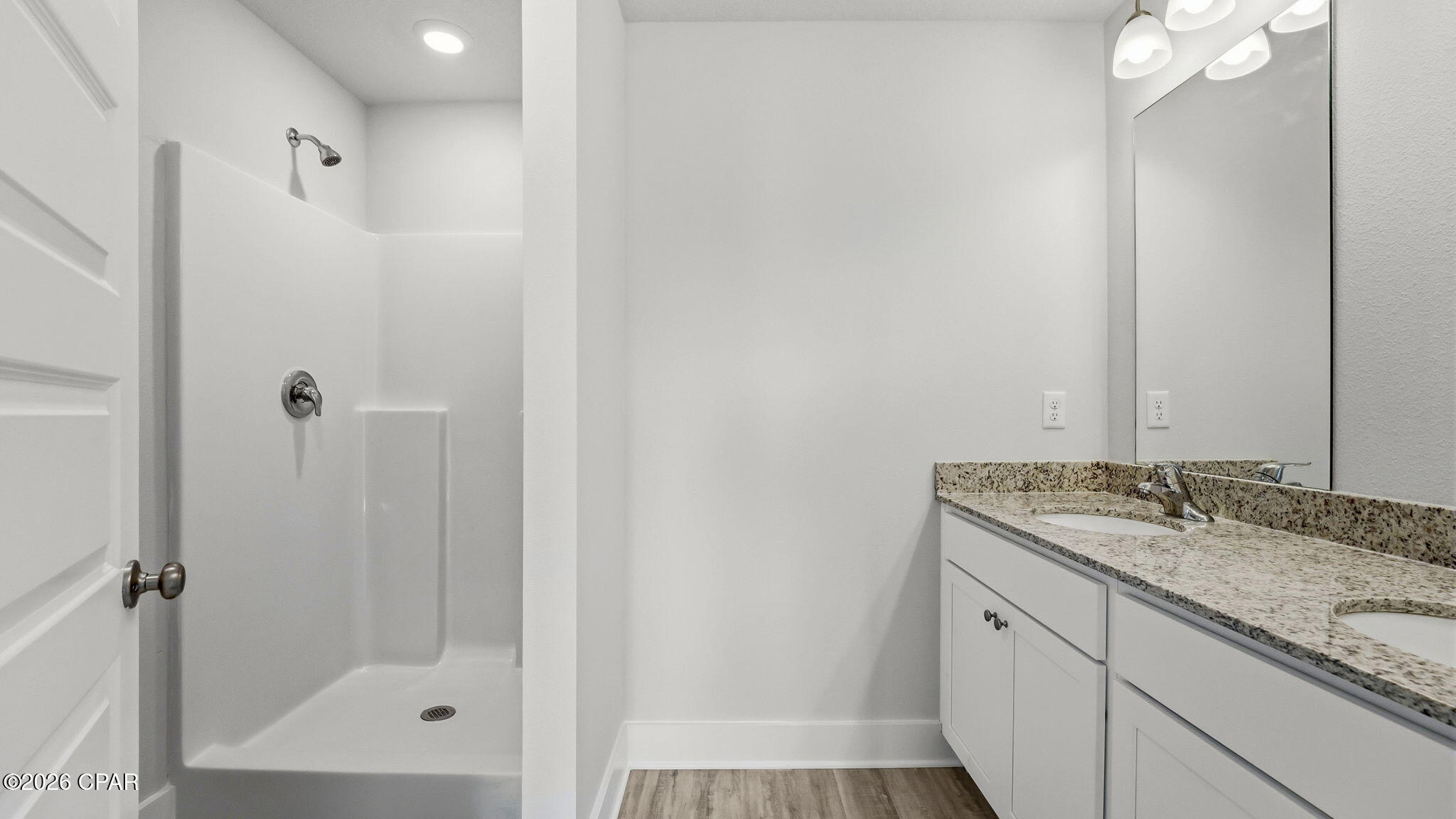 Image 24 For 320 Chateau Lane