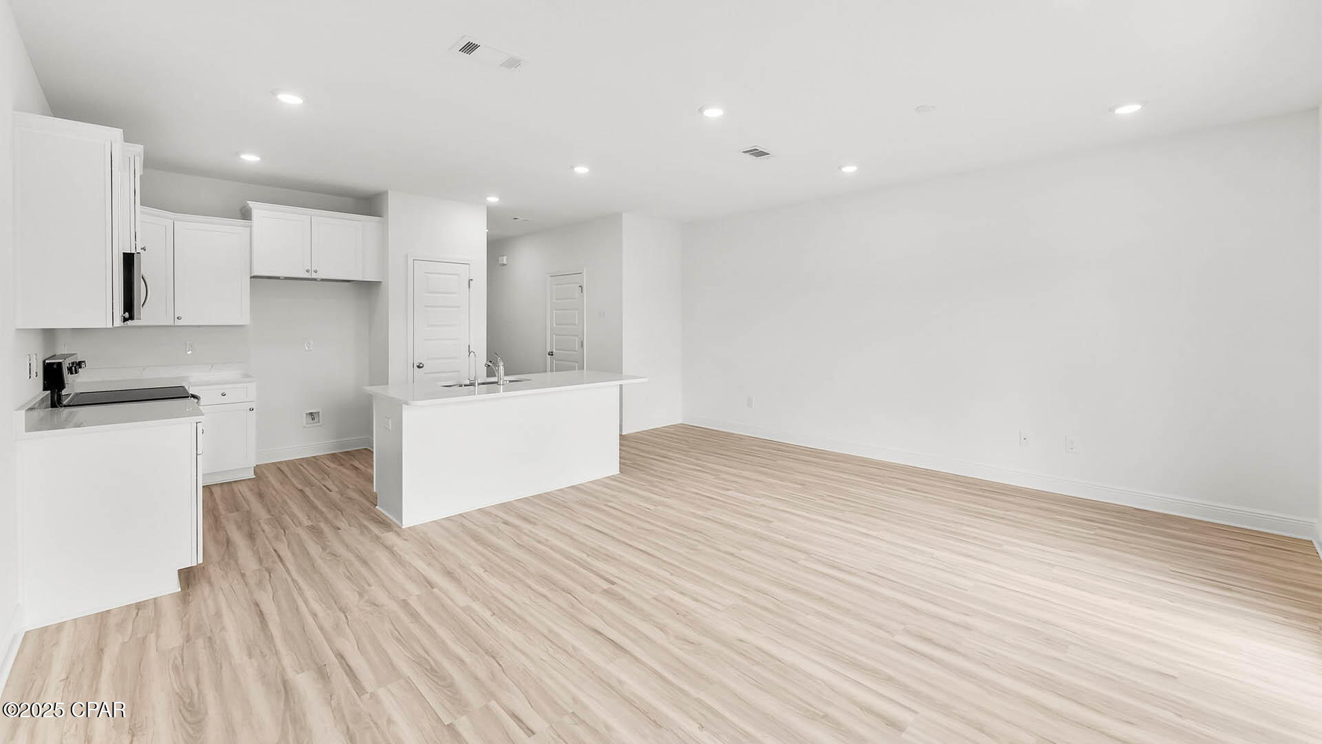 Image 13 For 338 Chateau Lane