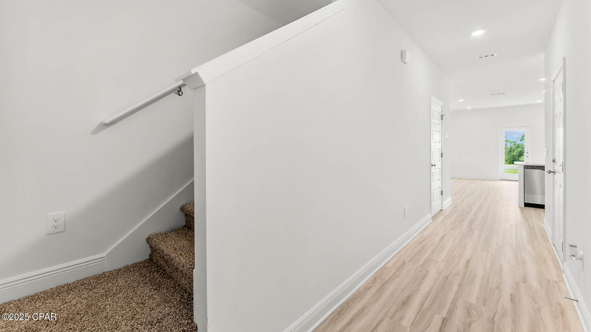 Image 6 For 344 Chateau Lane