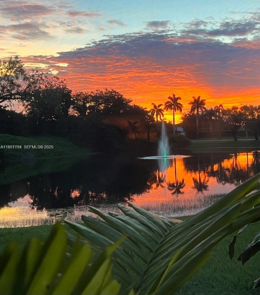 LOCATION* LOCATION* LOCATION* GATED COMMUNITY*WONDERFUL CORNER HOME* BEAUTIFUL LAKE FRONT VIEW* LAKE VIEW FROM THE FAMILY ROOM, KITCHEN AND MASTER BEDROOM*  4 LARGE BEDROOMS AND 2 FULL BATHROOMS* FORMAL DINING ROOM* LARGE FAMILY ROOM* KITCHEN WITH NEW STAINLESS STEEL REFRIGERATOR, MODERN LARGE SINK & FAUCET / PLENTY OF STORAGE PLUS PANTRY* KITCHEN DINE IN AREA* 2 CAR GARAGE* ACCORDION SHUTTERS THROUGHOUT* TILE FLOOR IN ALL THE HOUSE*SCREENED IN PATIO*GATED COMMUNITY*CLUBHOUSE WITH MANY AMENITIES SUCH AS COMMUNITY POOL,GYM,GOLF, HOMEOWNER ASSOCIATION MONTHLY FEE INCLUDES: CARE OF COMMON AREAS,SECURITY 24/7, SECURITY PATROL, CABLE AND INTERNET (DIRECT TV: PREMIER CHANNELS INCLUDED).ADT ALARM SYSTEM AND MONITORING, BULK TRASH PICK UP,ETC.