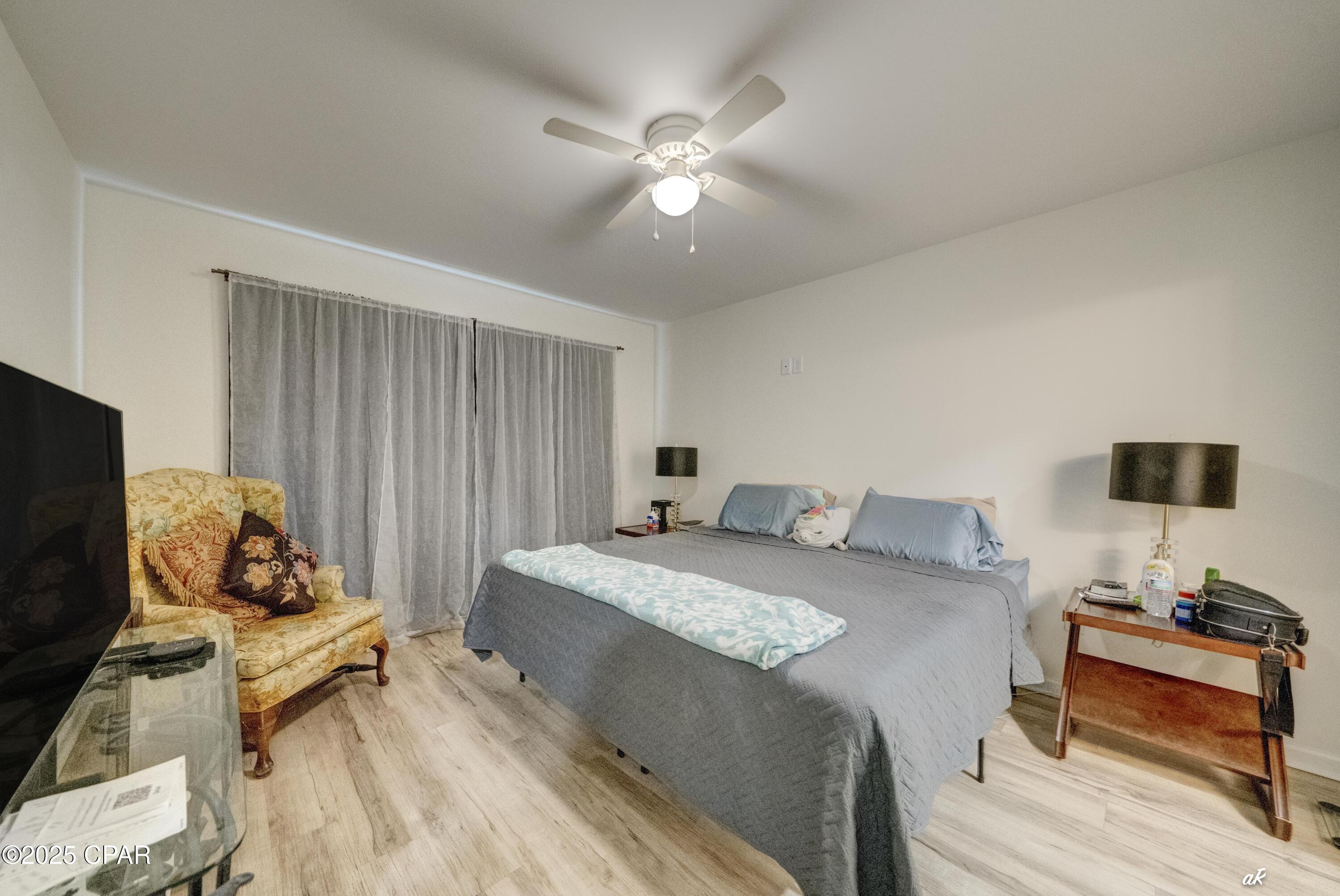 Image 13 For 2432 Valley Oak Court A&b