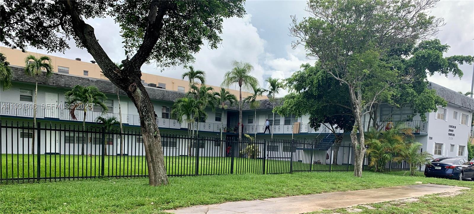 Lincolnwood Towers Condo