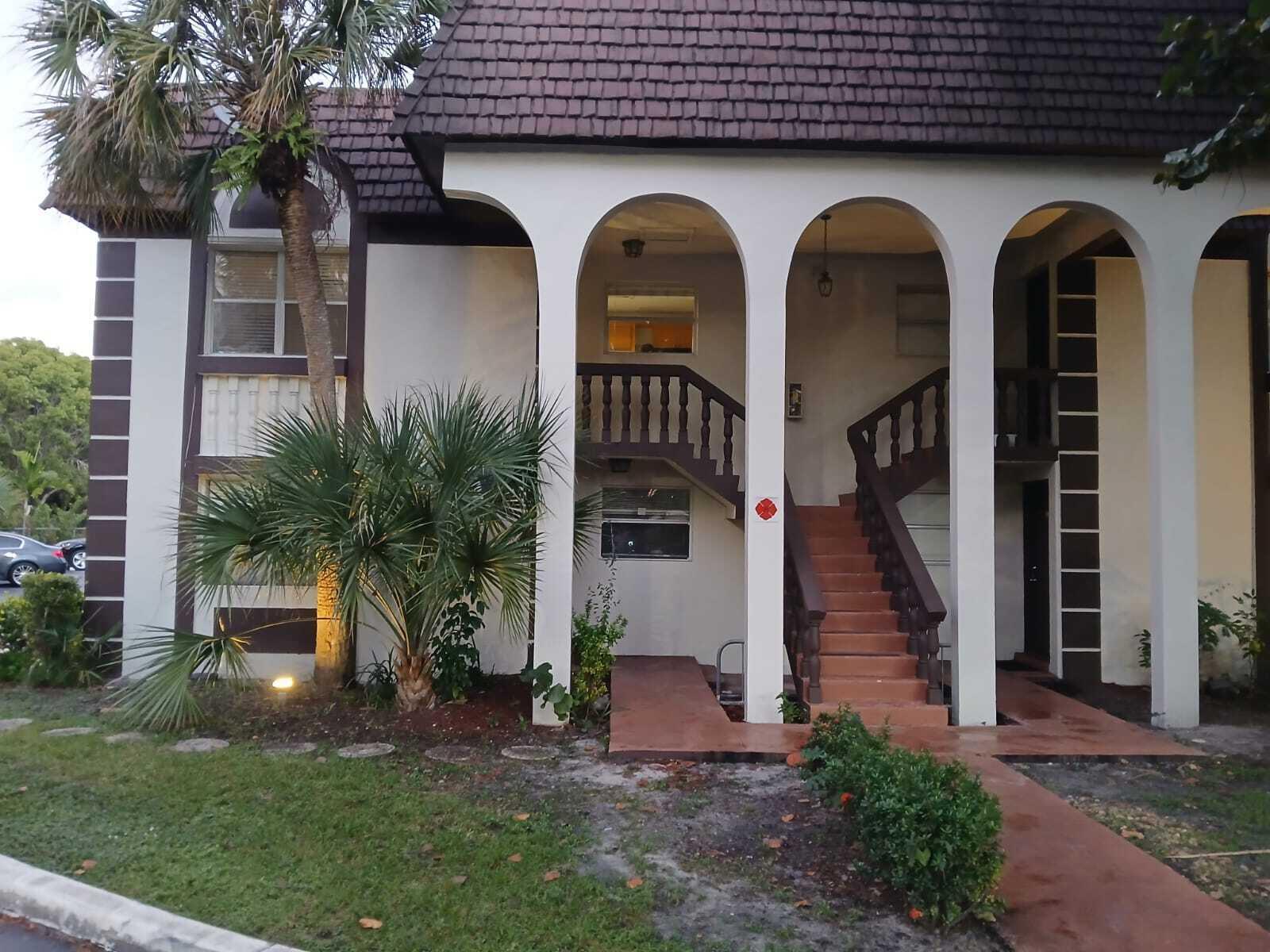 Fountains Of Tamarac Cond