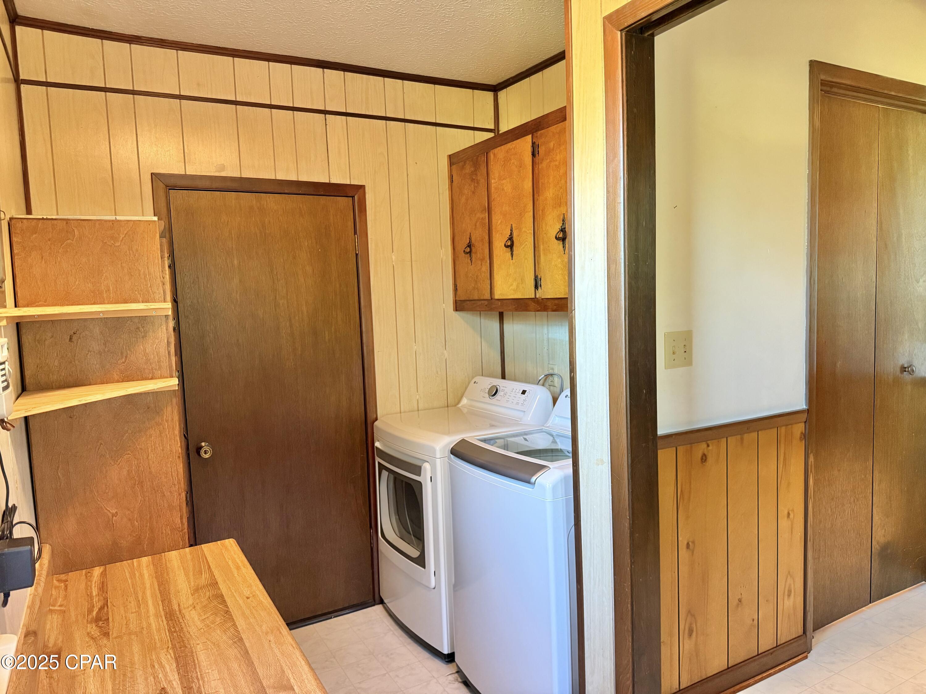 Image 32 For 7425 Chipewa Street