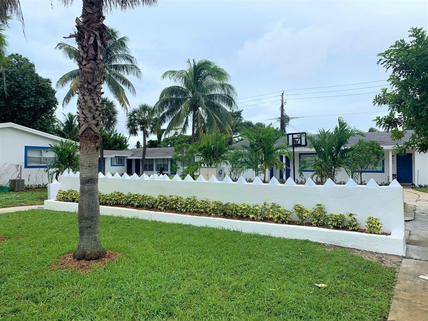 Lloyd Estates 25-47 B