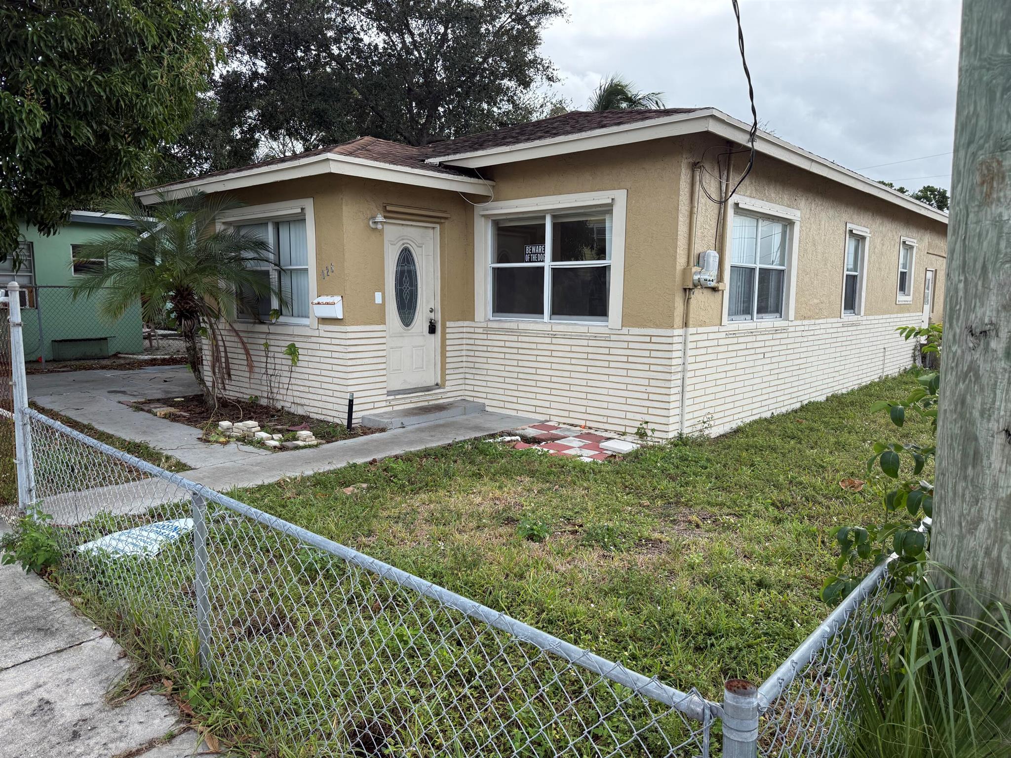 Freshwater 11Th & 12Th Av