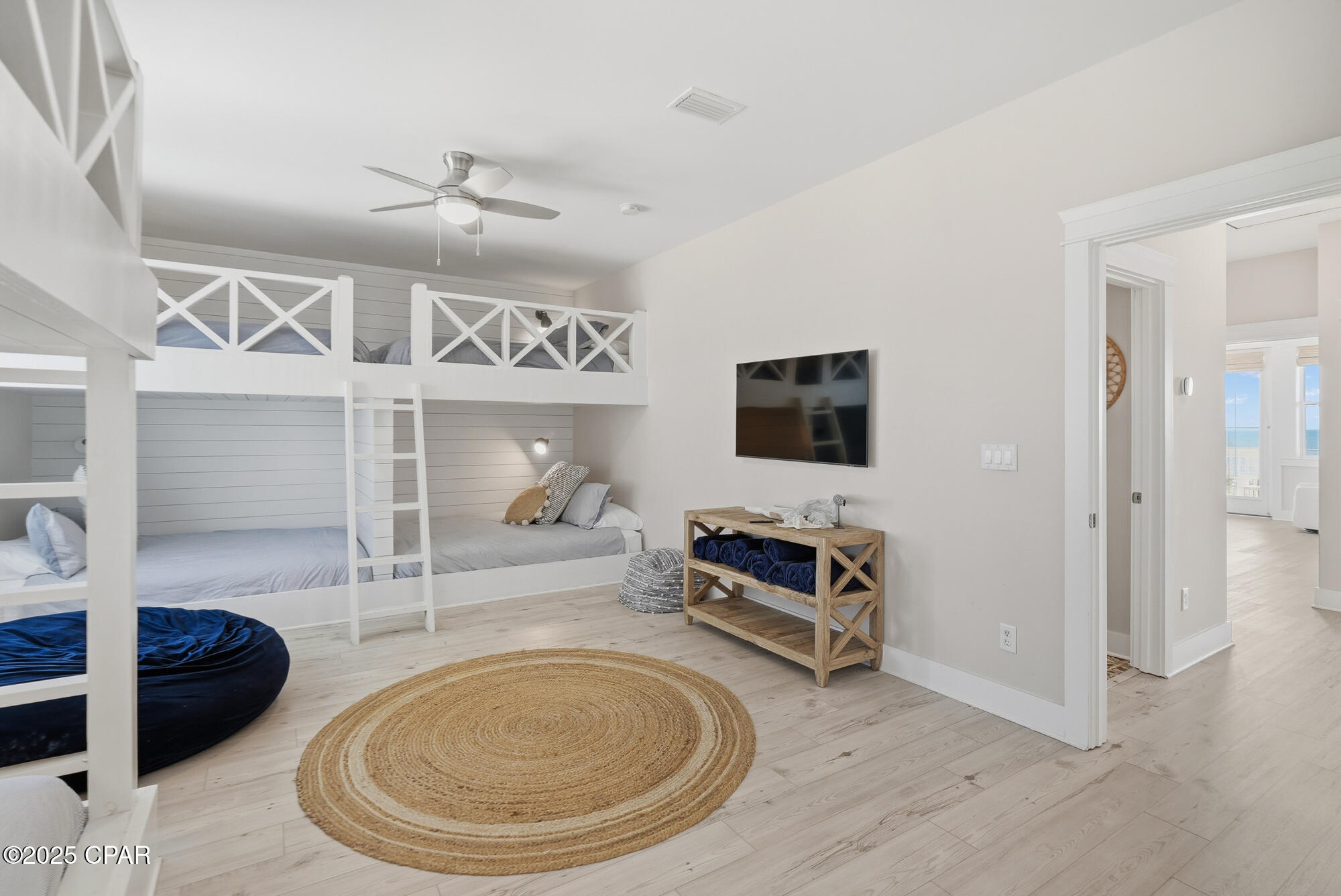 Image 33 For 195 Mirador Way