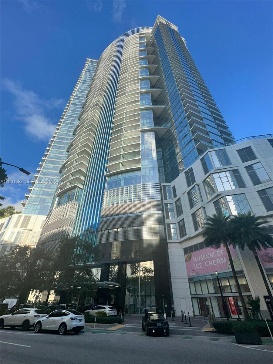 Paramount Miami Worldcent