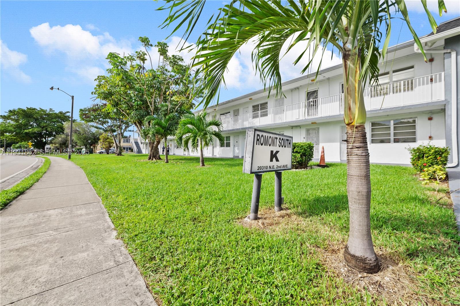 Ro-Mont South Condo K