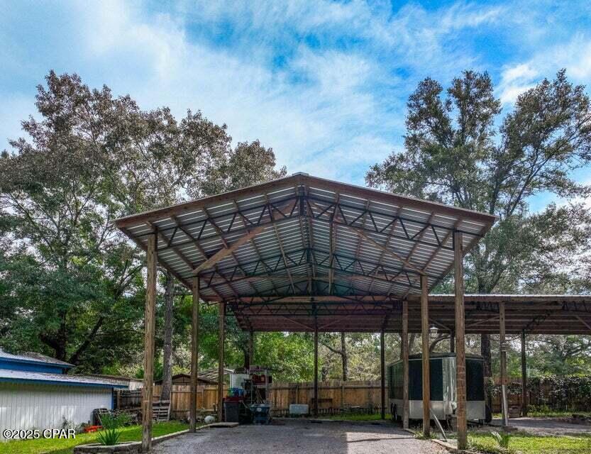 Image 29 For 211 Holland Road