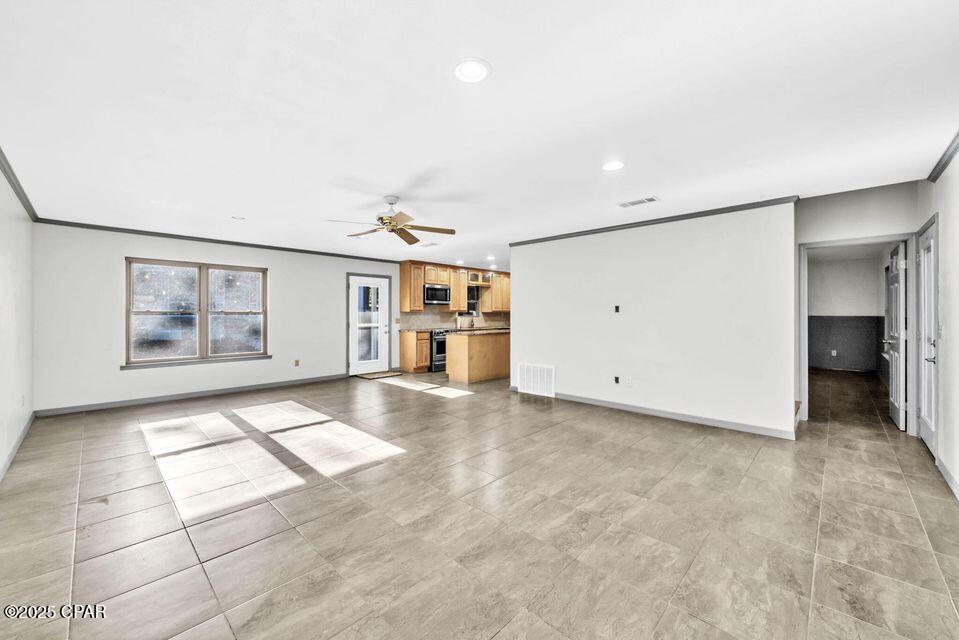 Image 8 For 211 Holland Road