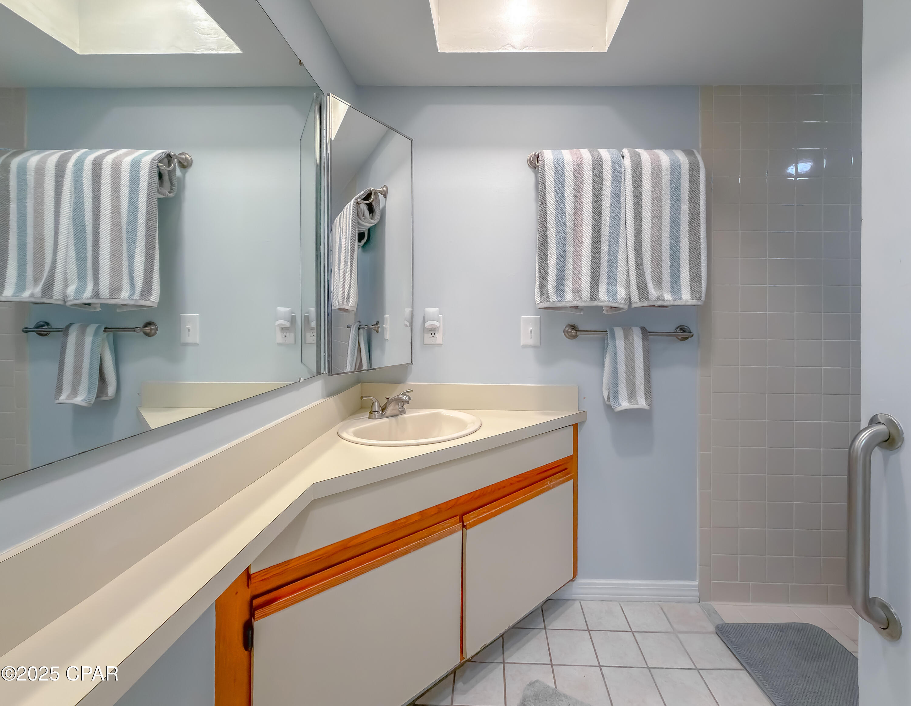 Image 43 For 5091 Lake Bluff Circle