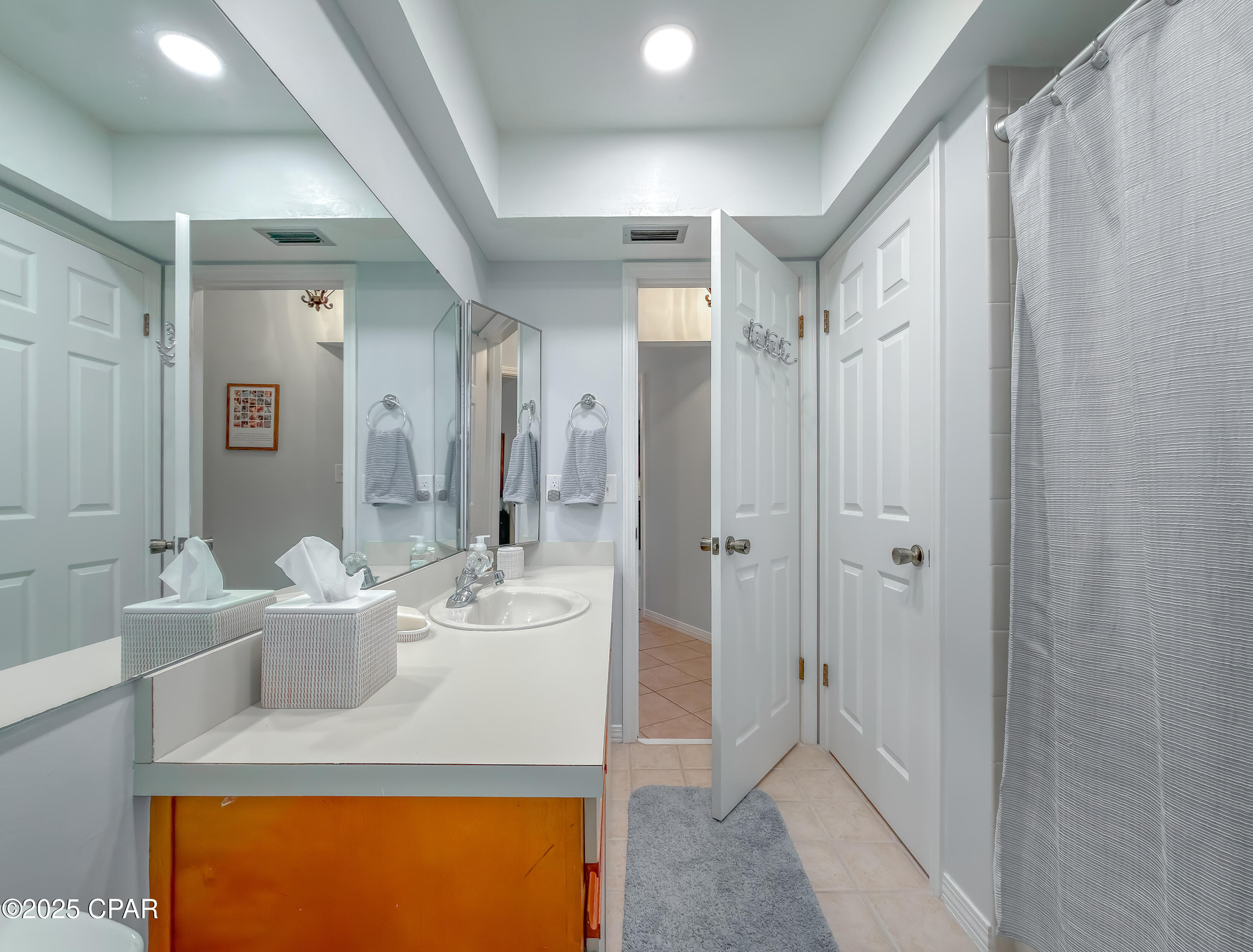 Image 44 For 5091 Lake Bluff Circle