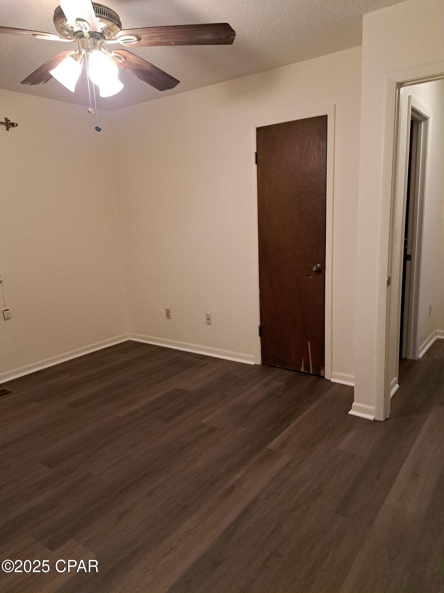 Image 13 For 1514 Kraft Avenue