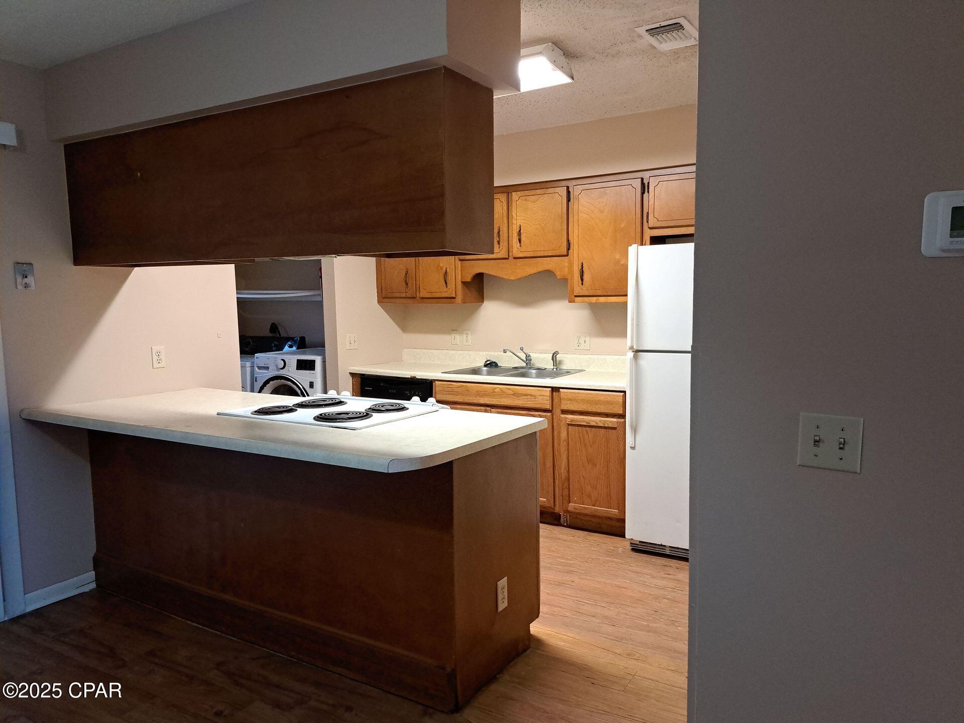 Image 2 For 1514 Kraft Avenue