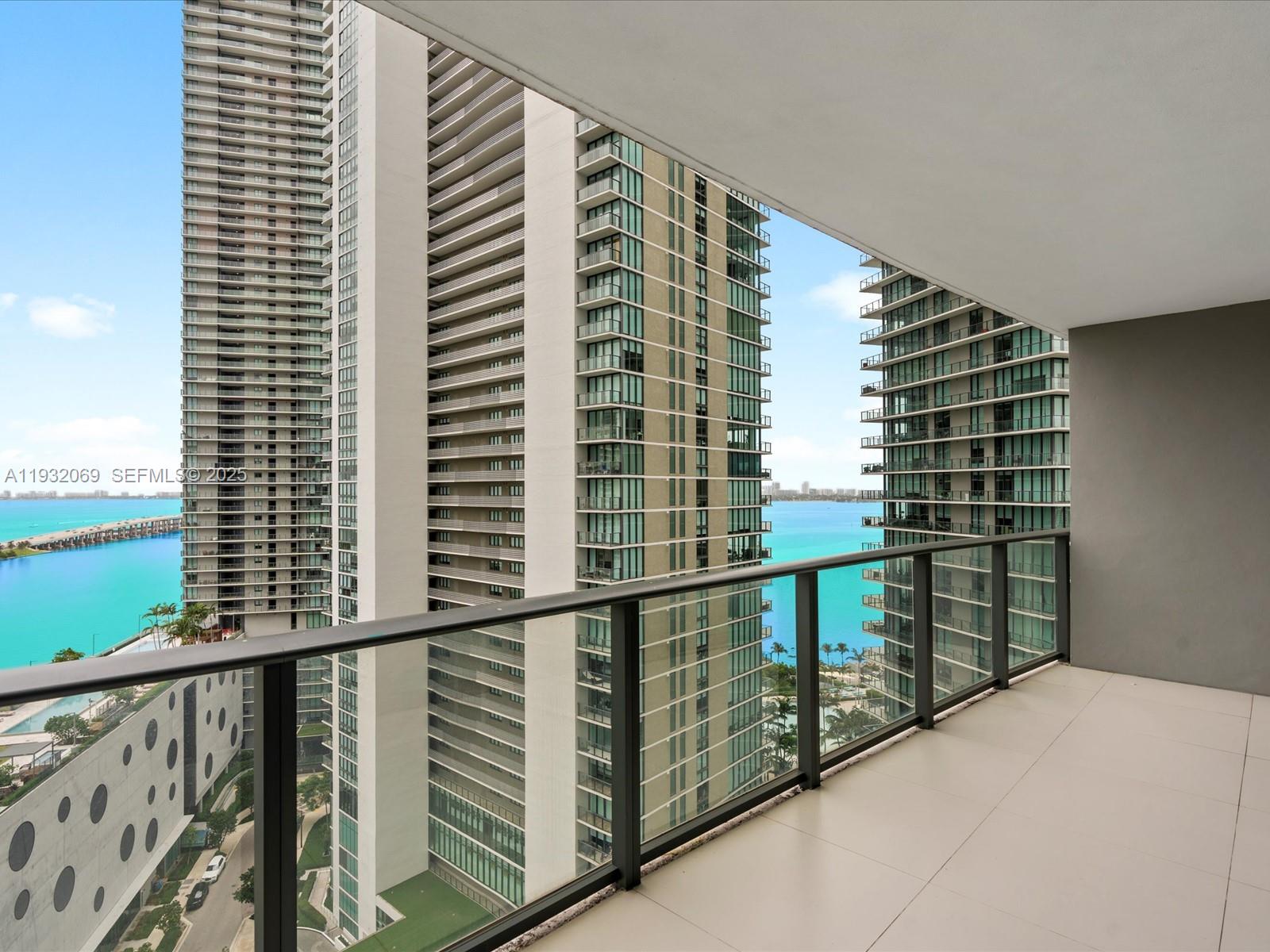 Paraiso Bayviews Condo