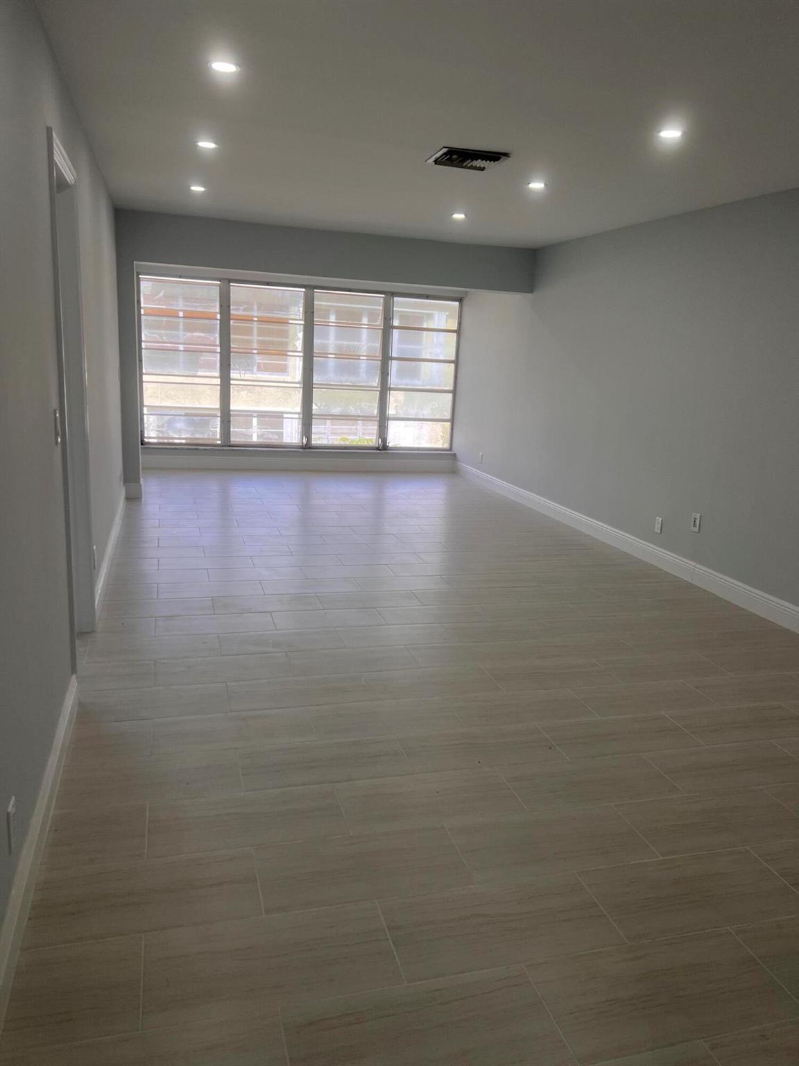 Pines Of Delray Condo