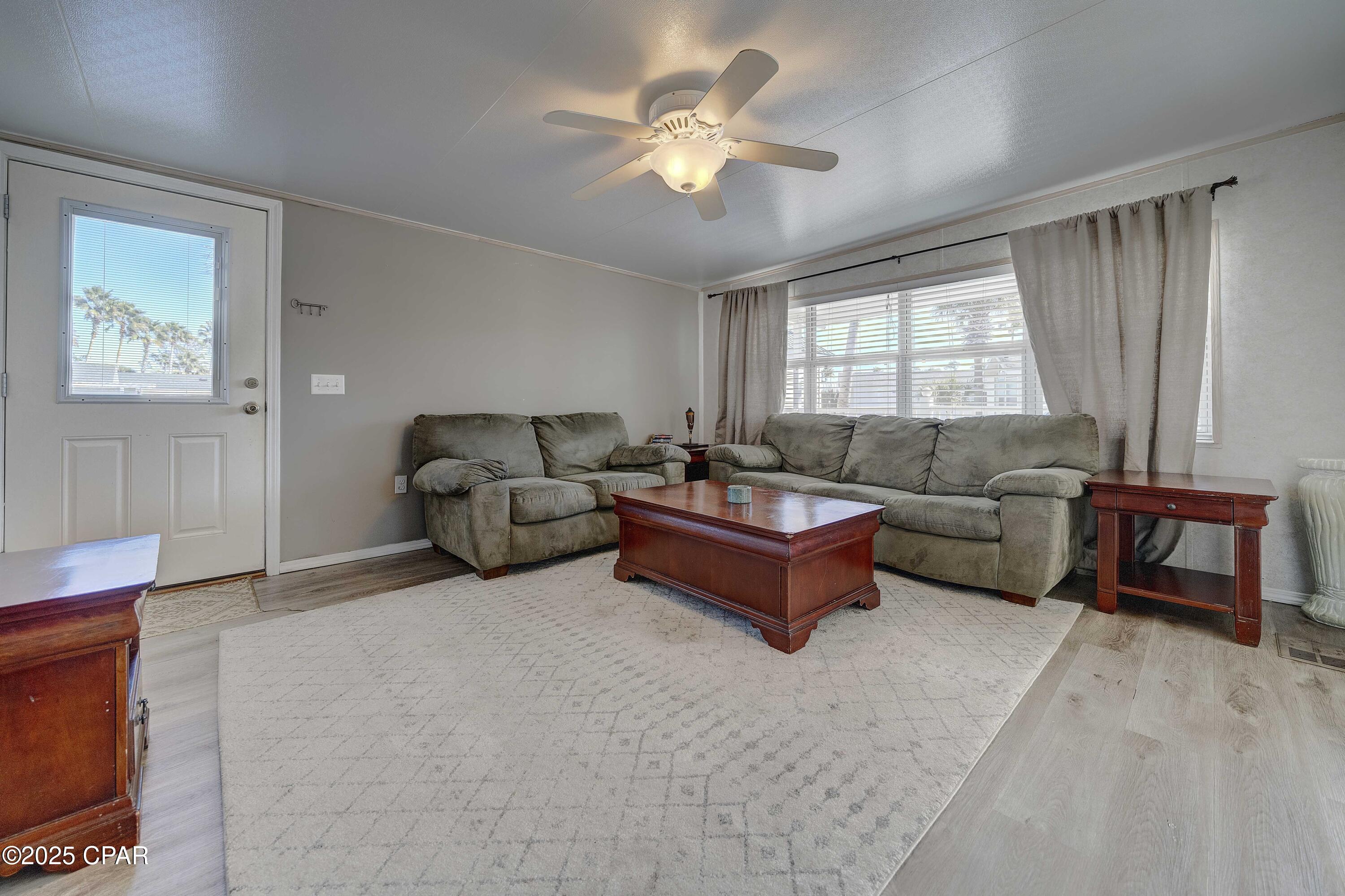 Image 17 For 1219 Thomas Drive 158