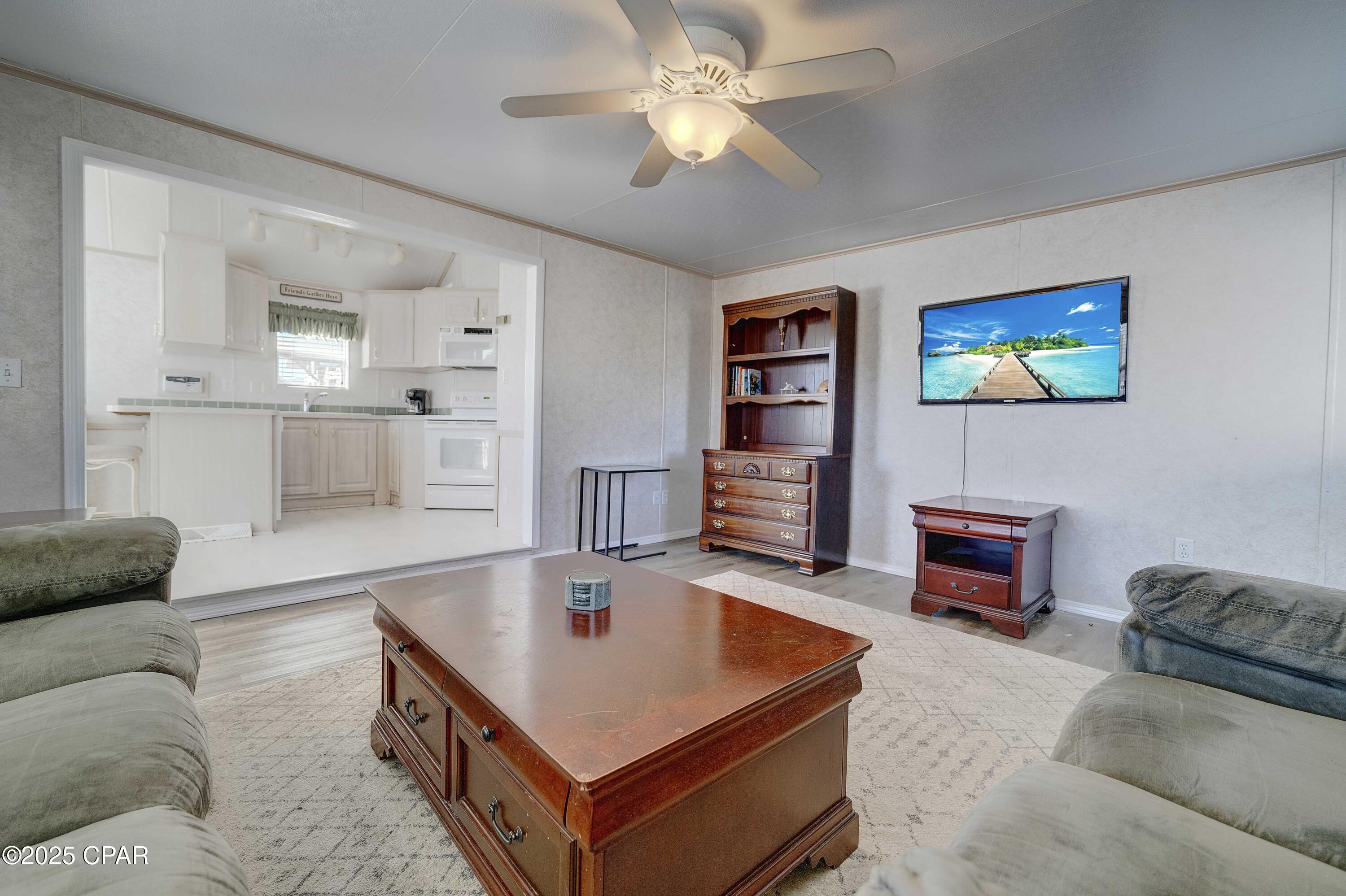 Image 19 For 1219 Thomas Drive 158