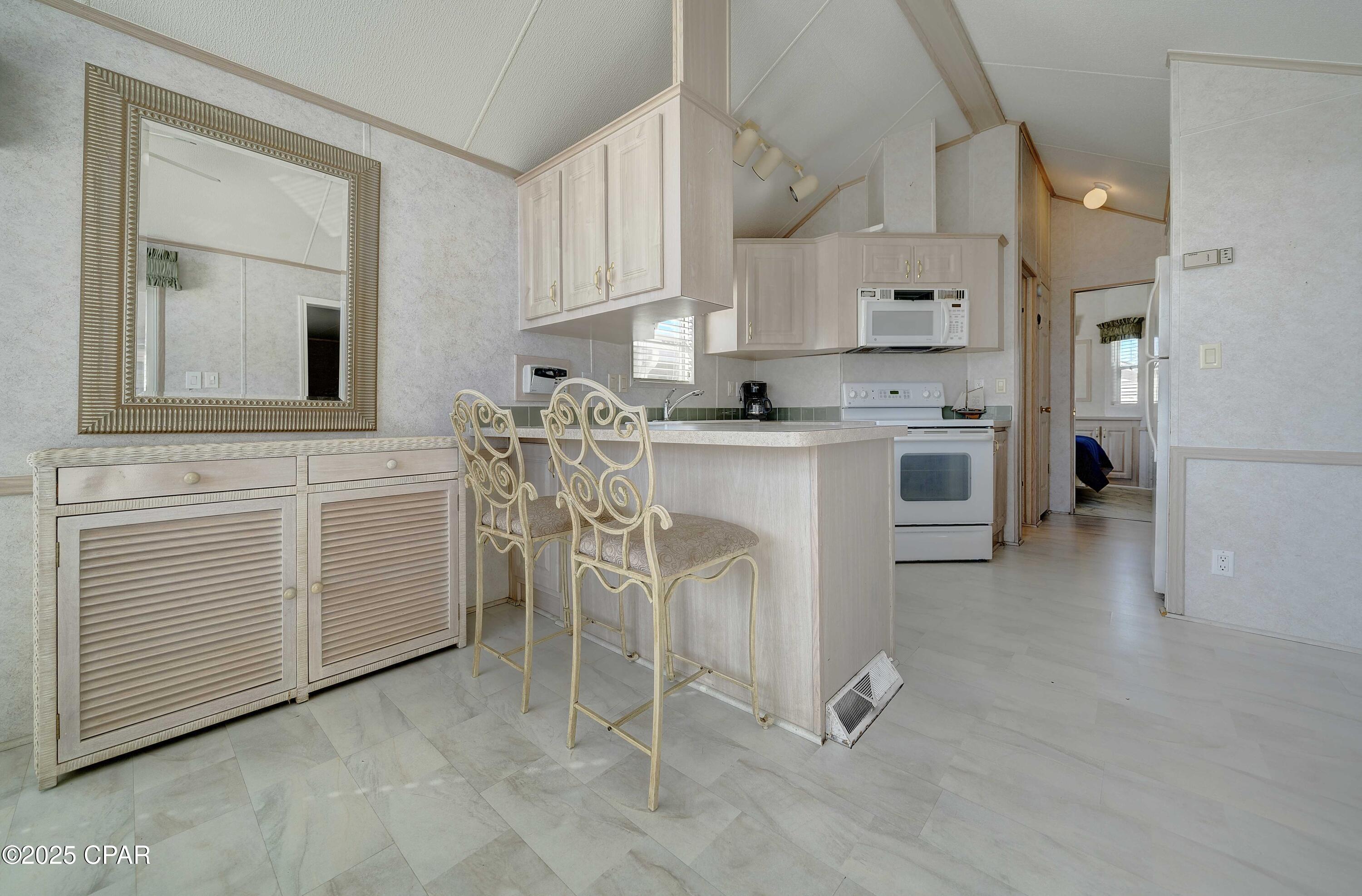 Image 23 For 1219 Thomas Drive 158